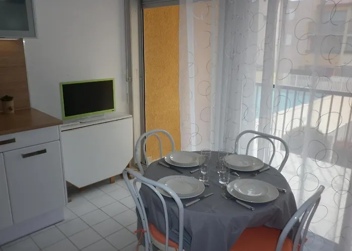 2 Pièces Vue Piscine Richelieu Cap D'agde *